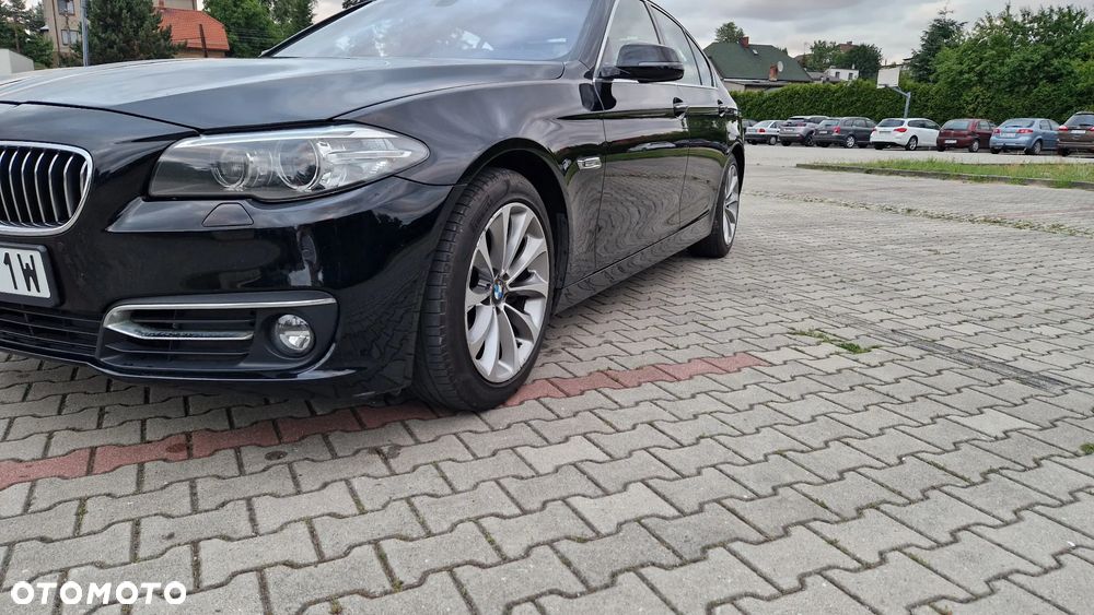 BMW Seria 5 525d Luxury Line - 1