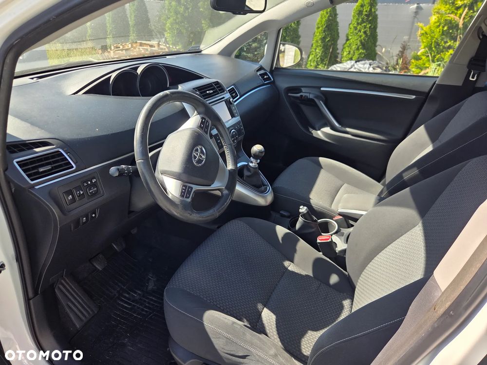 Toyota Verso 1.8 Sol 7os - 8
