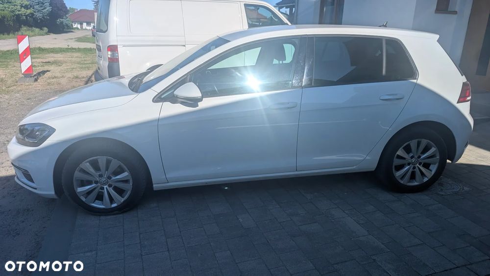 Volkswagen Golf 2.0 TDI BMT Comfortline - 12