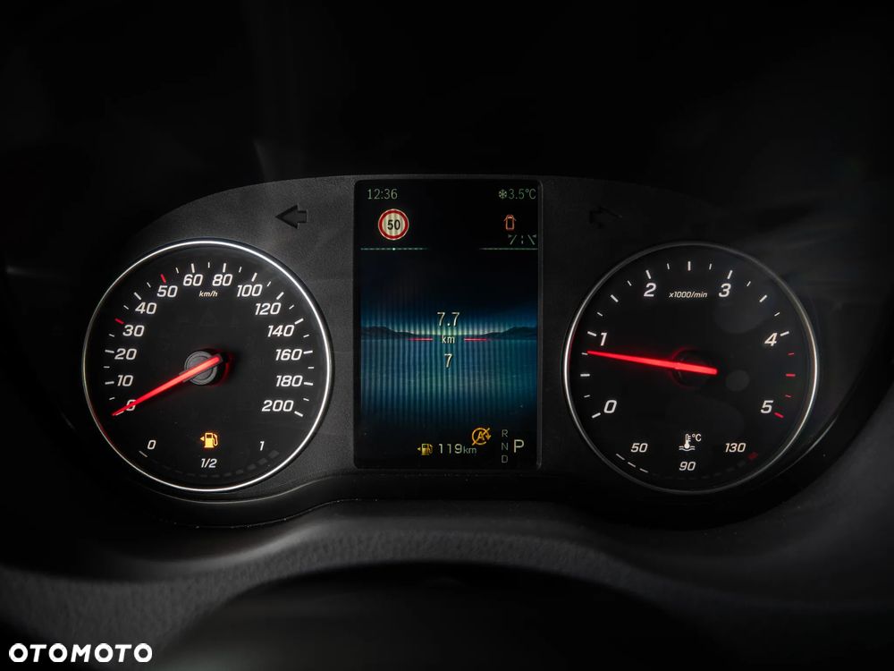 Mercedes-Benz Sprinter - 7