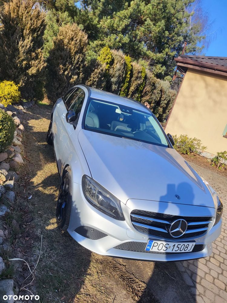 Mercedes-Benz Klasa C 220 d 4MATIC 9G-TRONIC - 2