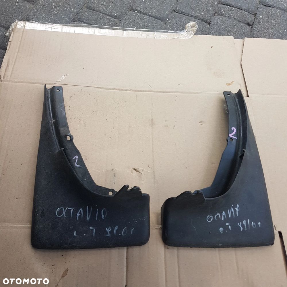 chlapacz osłona błotna skoda octavia I tył - 2