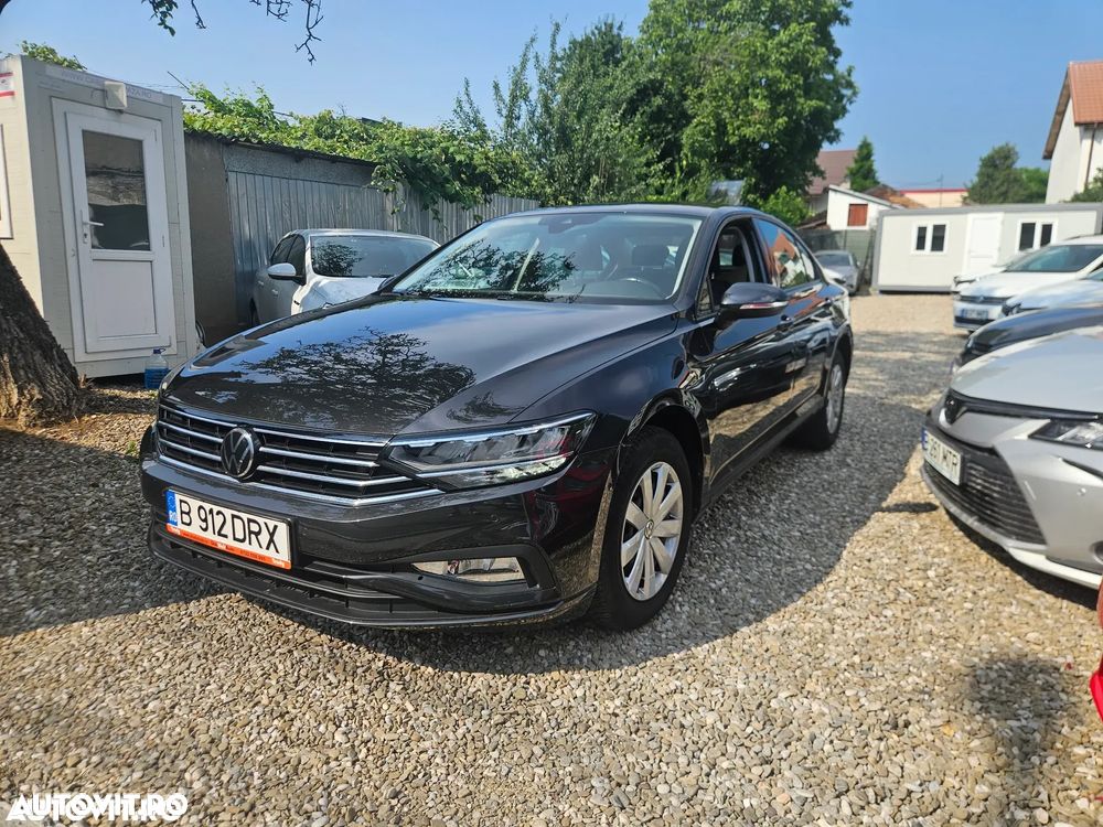 Volkswagen Passat - 2