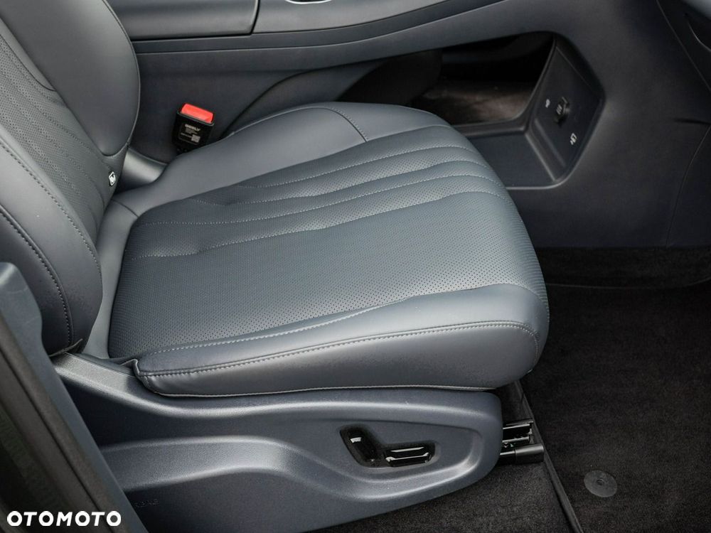 Geely Starray EM-i 1.5 PHEV Pro - 30