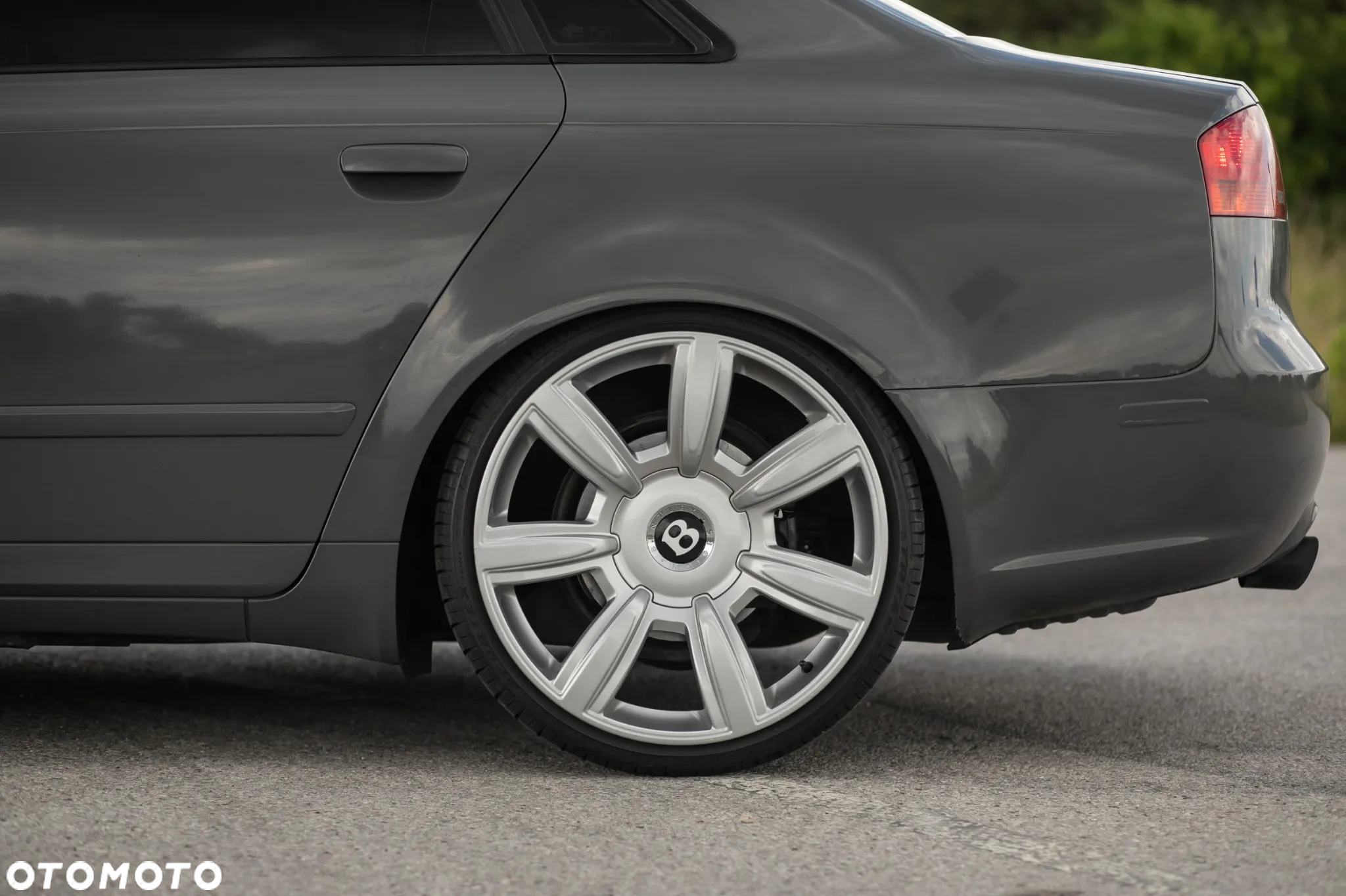 Audi A4 2.0T FSI Quattro - 13
