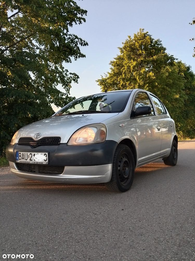 Toyota Yaris - 1