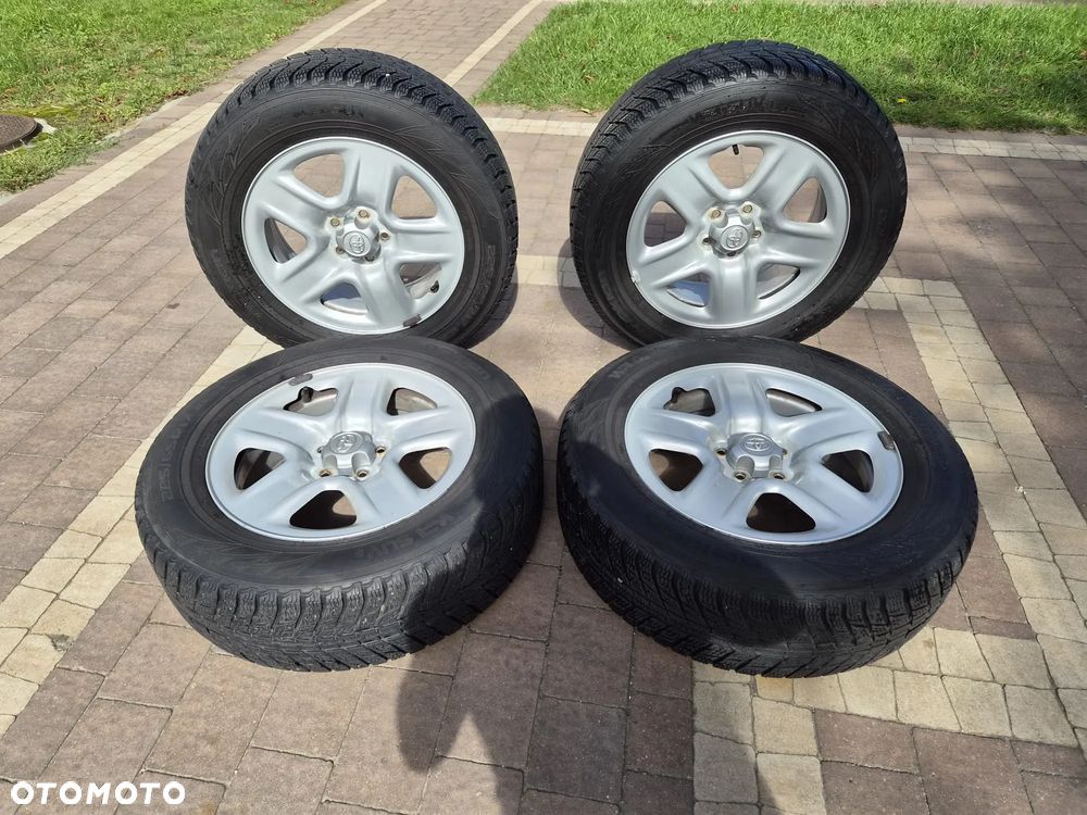 Toyota RAV4 - 21