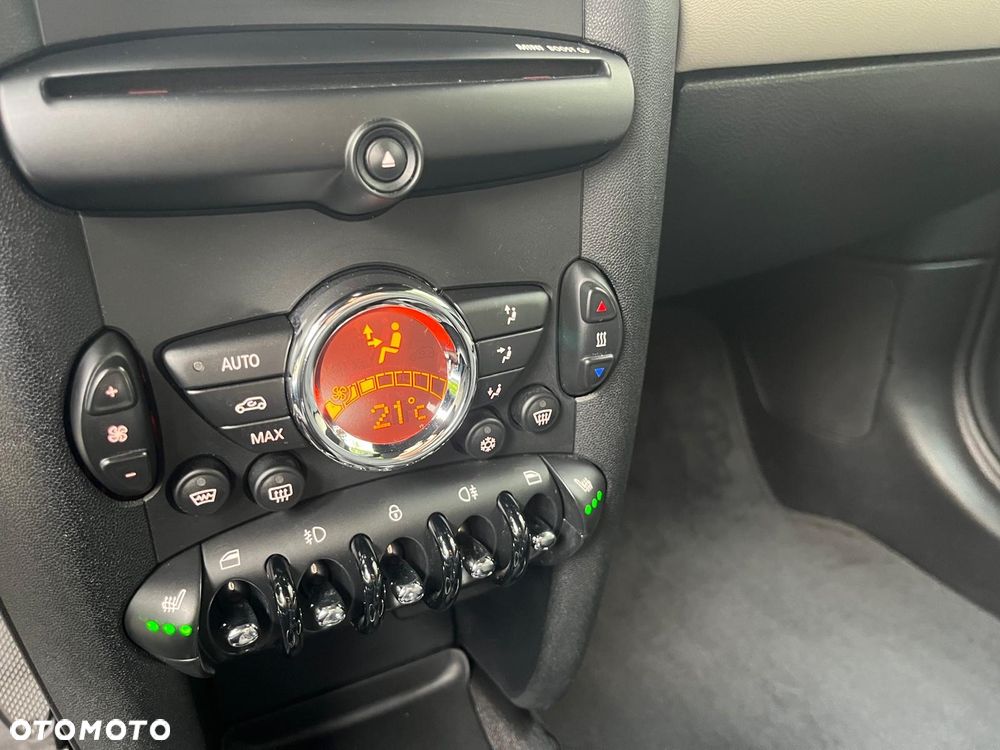 MINI Cooper Standard - 18