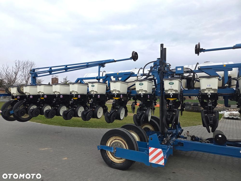 Inny Siewnik Kinze 3600 16 rzędowy, 2012 Rok, Stan Idealny - 7