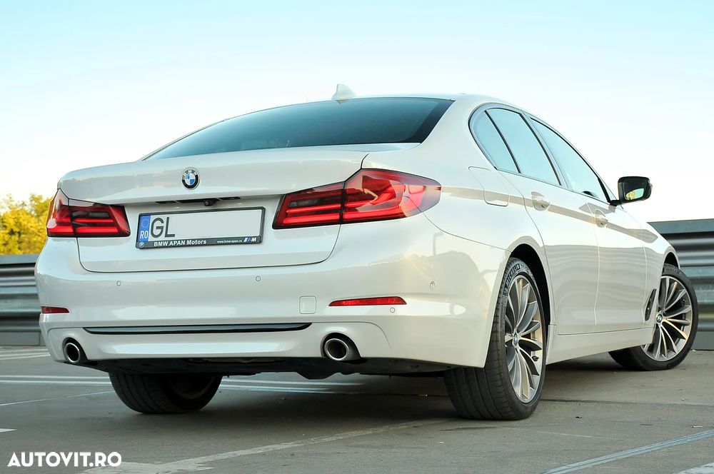 BMW Seria 5 520d AT - 11