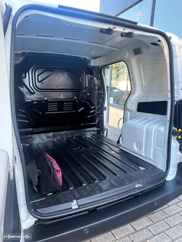 Fiat Fiorino 1.3 M-jet Adventure com 1GD - 6