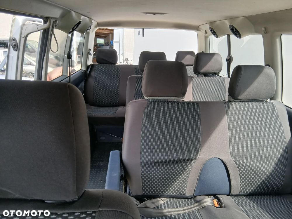 Volkswagen Caravelle Basis / CL - 11