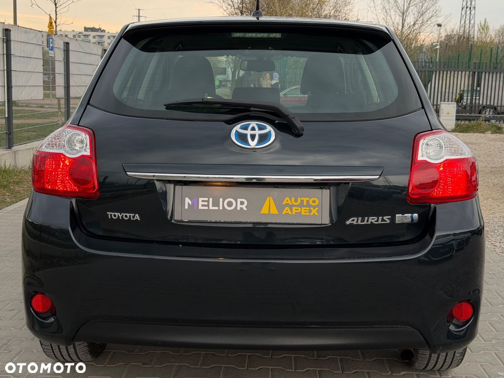 Toyota Auris - 5
