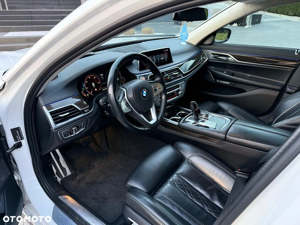 BMW Seria 7 730d xDrive - 9