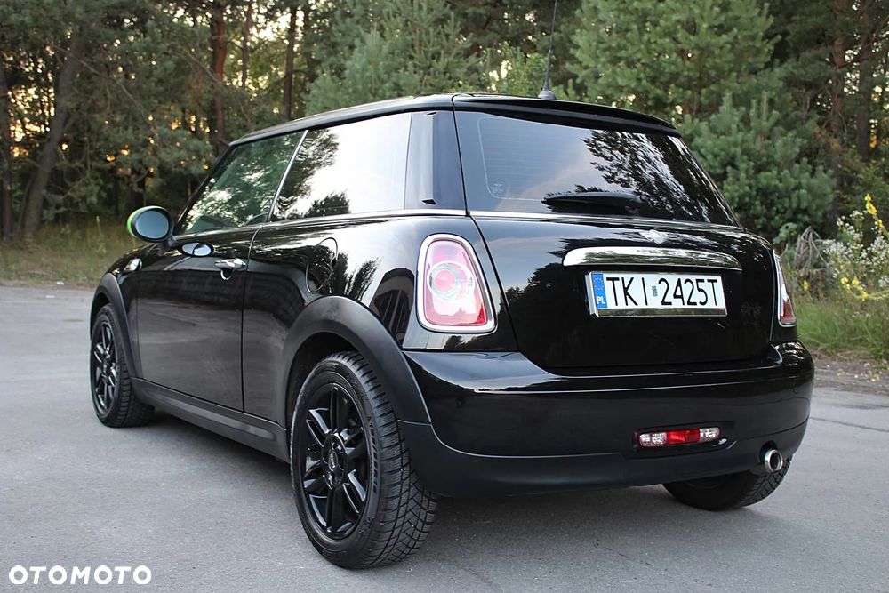 MINI ONE D - 19