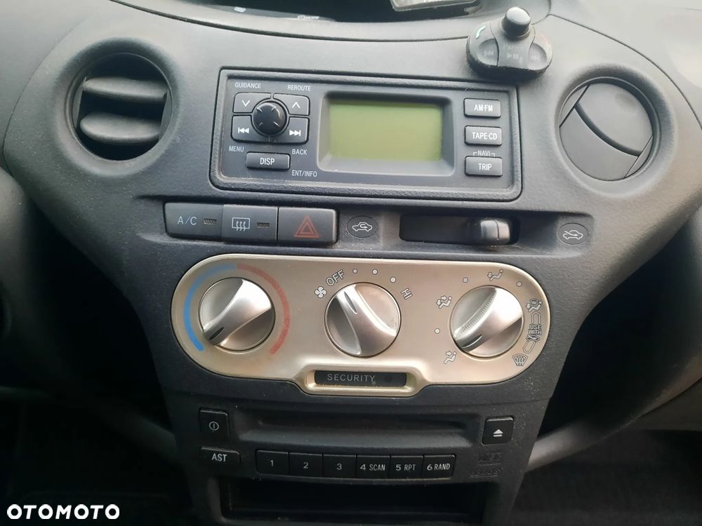 Toyota Yaris 1.3 Luna - 15