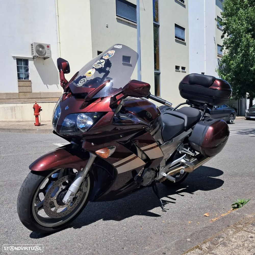 Yamaha FJR - 2