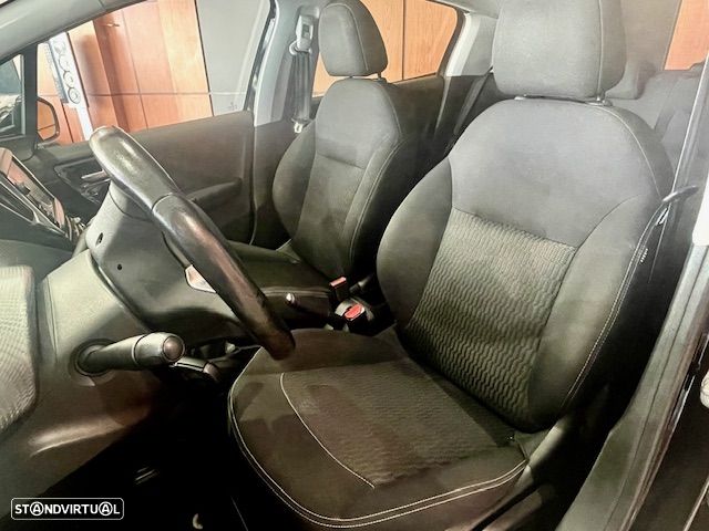 Peugeot 208 1.6 BlueHDi Style - 10