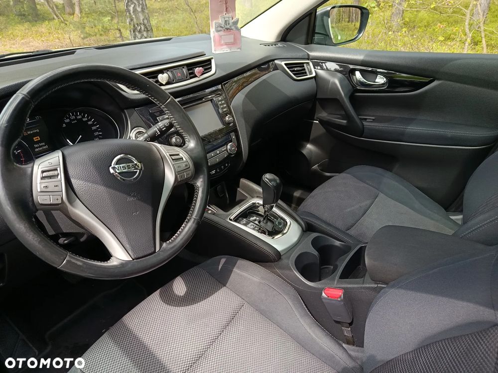 Nissan Qashqai 1.6 DCi Xtronic TEKNA - 17