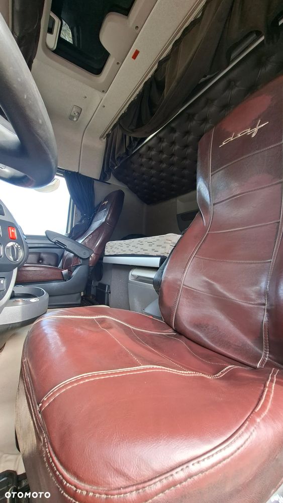 DAF XF - 11