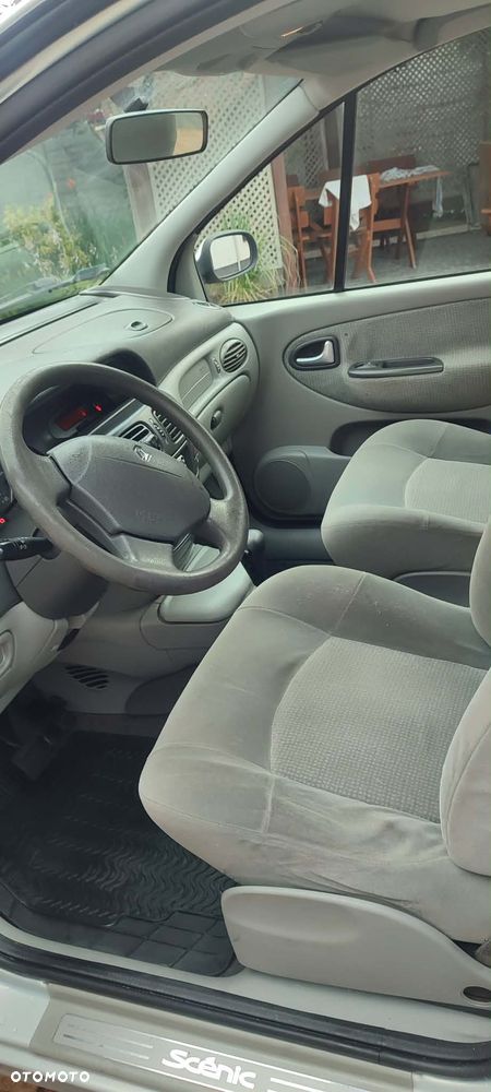 Renault Scenic 1.6 16V EXpression - 6