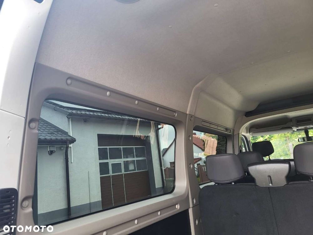 Renault Master 2.3 170ps. L2H2  8-osobowy - 27