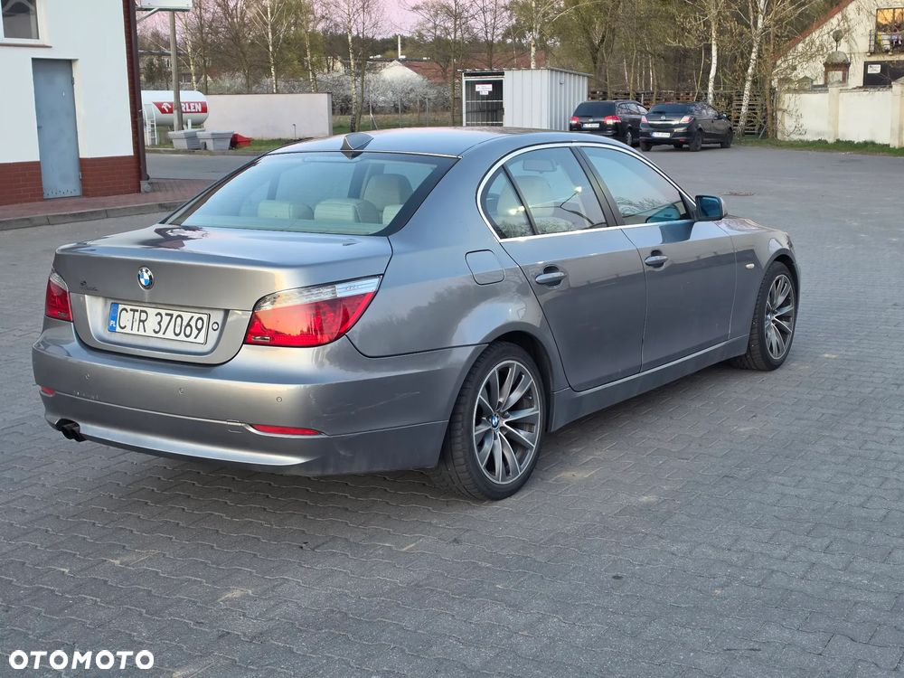 BMW Seria 5 525d - 5