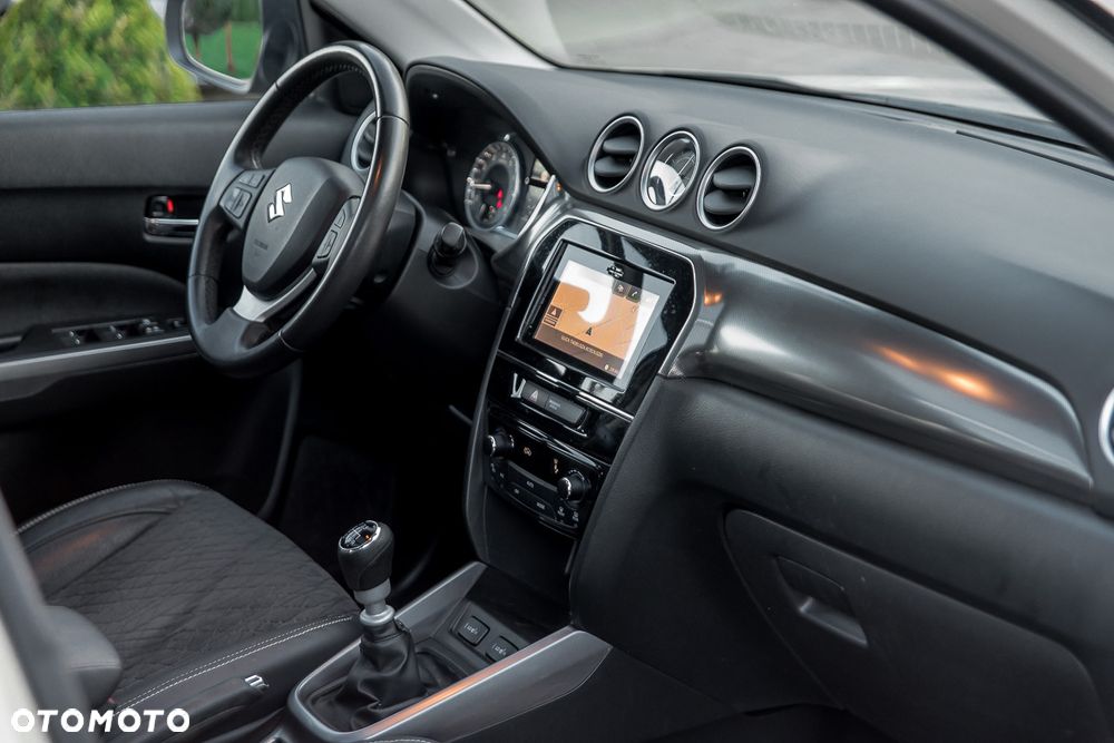 Suzuki Vitara 1.4 Boosterjet Allgrip Comfort+ - 22