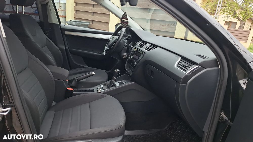 Skoda Octavia 2.0 TDI Green tec DSG Elegance - 20