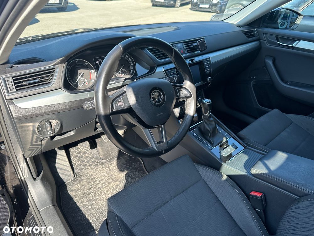 Skoda Superb 2.0 TDI Style - 6