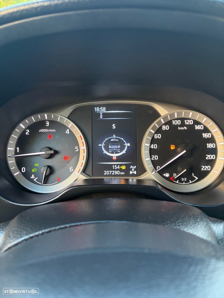 Nissan Navara 2.3 dCi CD 4WD N-Connecta Navi+Barras - 25