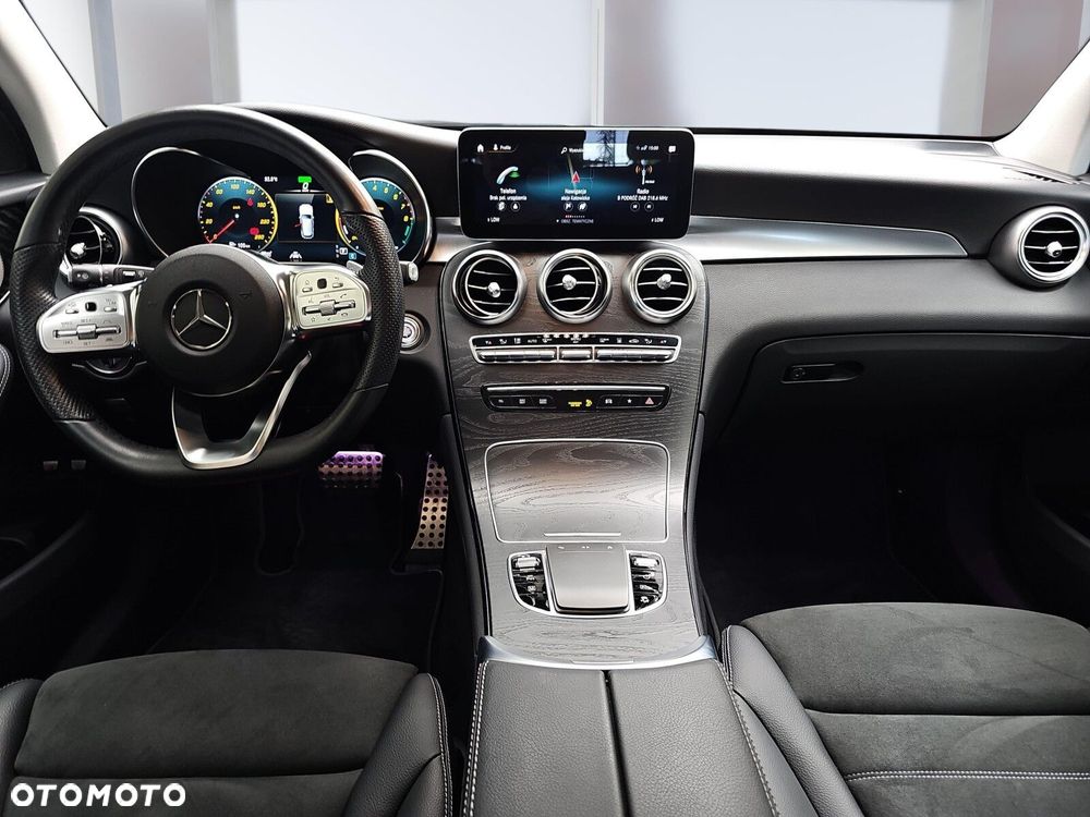 Mercedes-Benz GLC 300 e 4-Matic - 8