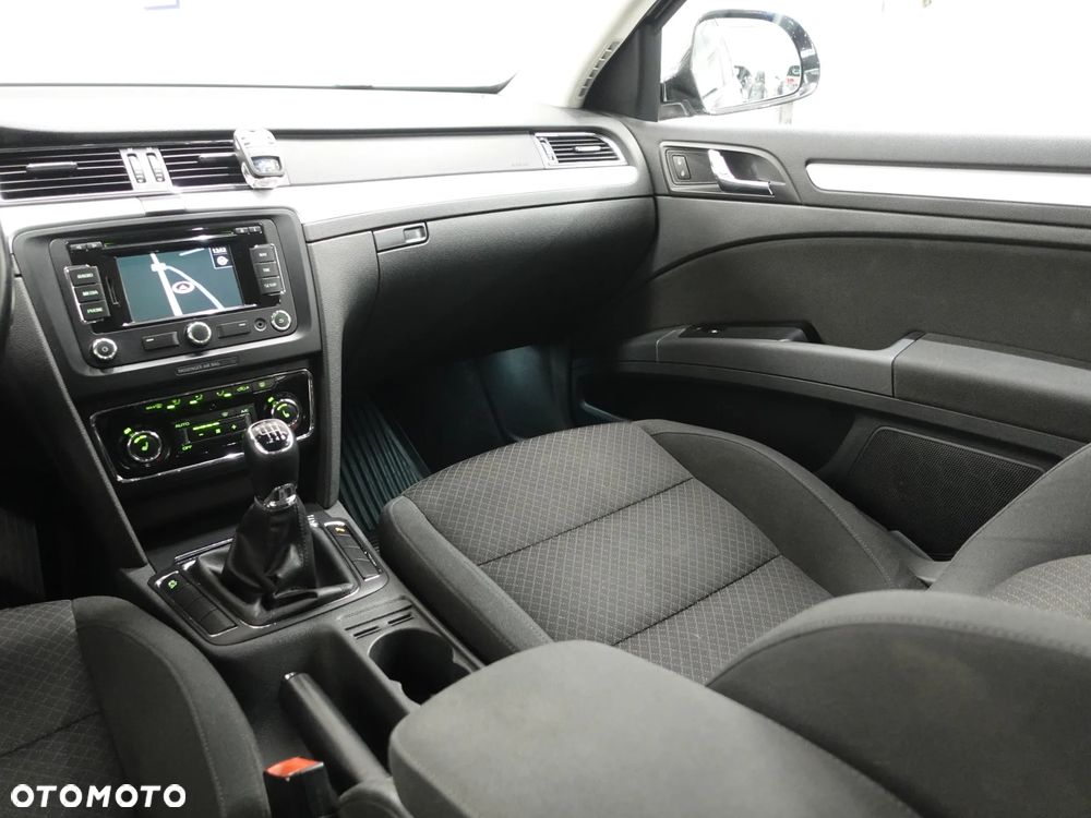 Skoda Superb 1.8 TSI Ambition - 37