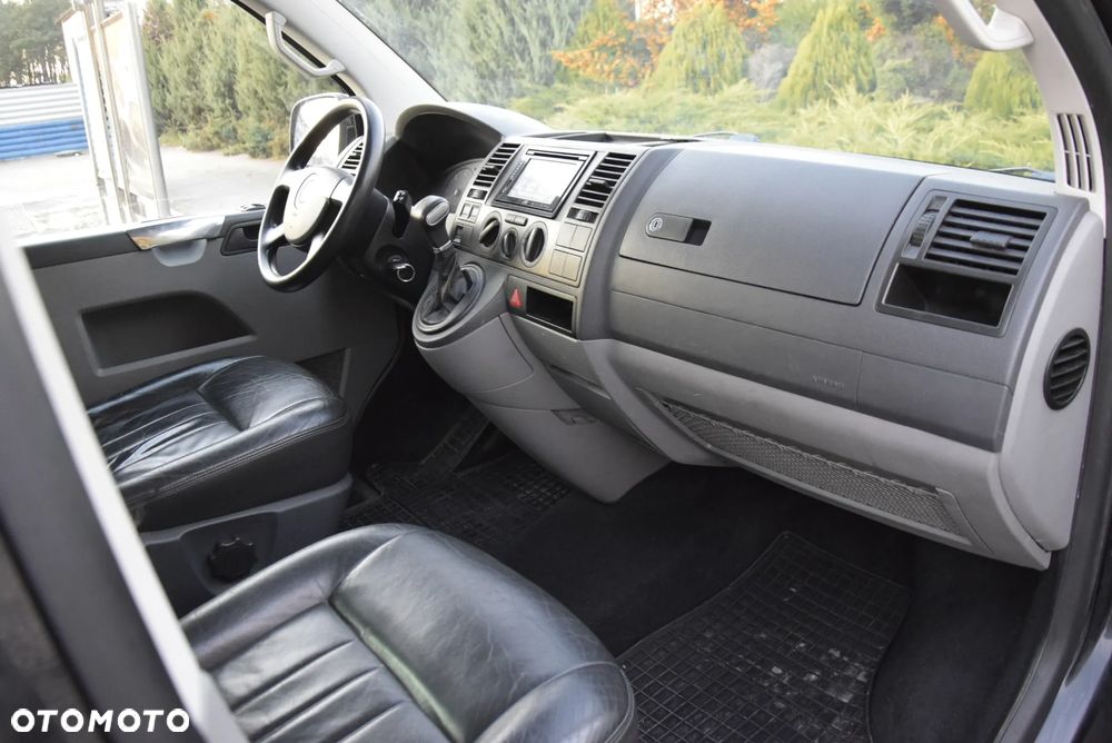Volkswagen Transporter - 18