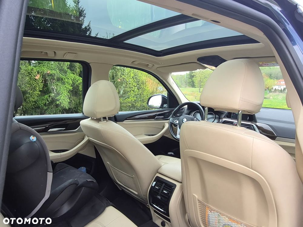 BMW X3 xDrive20d - 7
