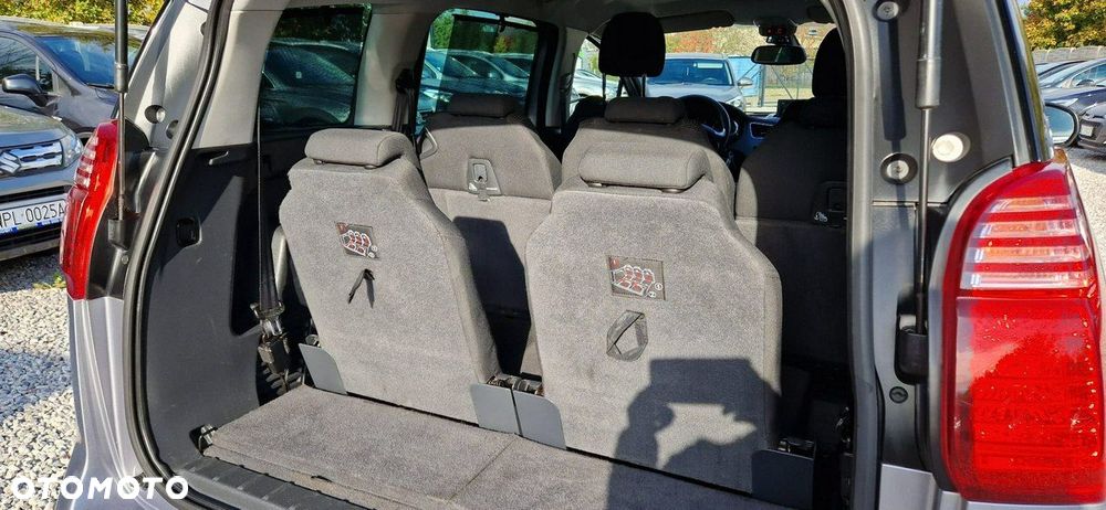 Peugeot 5008 - 9