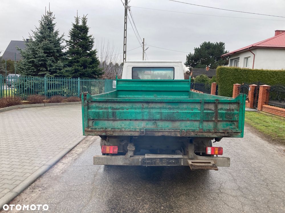 Mercedes-Benz 410 - 5