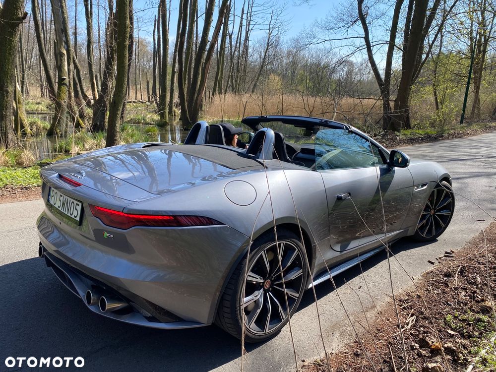 Jaguar F-Type - 4