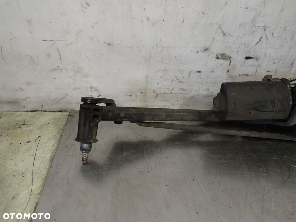 MECHANIZM WYCIERACZEK PRZÓD VOLKSWAGEN T4 1.9 701955113B - 2