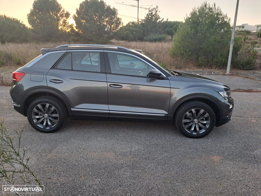 Volkswagen T-Roc 1.5 TSI Style — fotografia 8