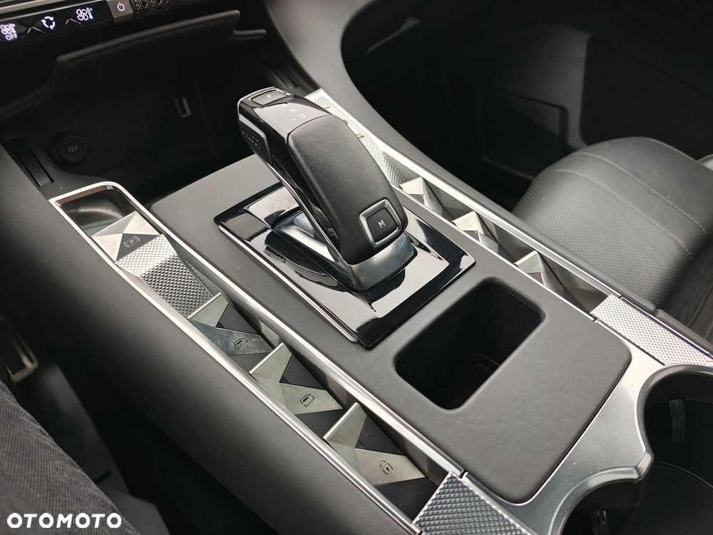 DS Automobiles DS 7 Crossback 1.6 PureTech Grand Chic - 20