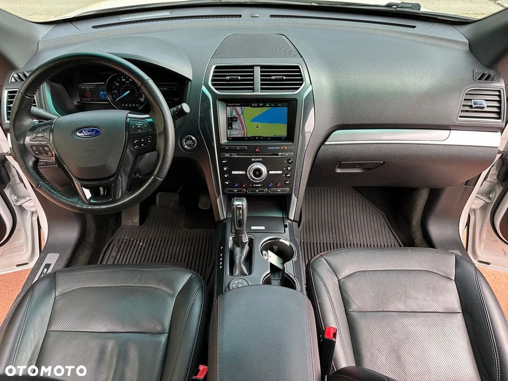 Ford Explorer - 19