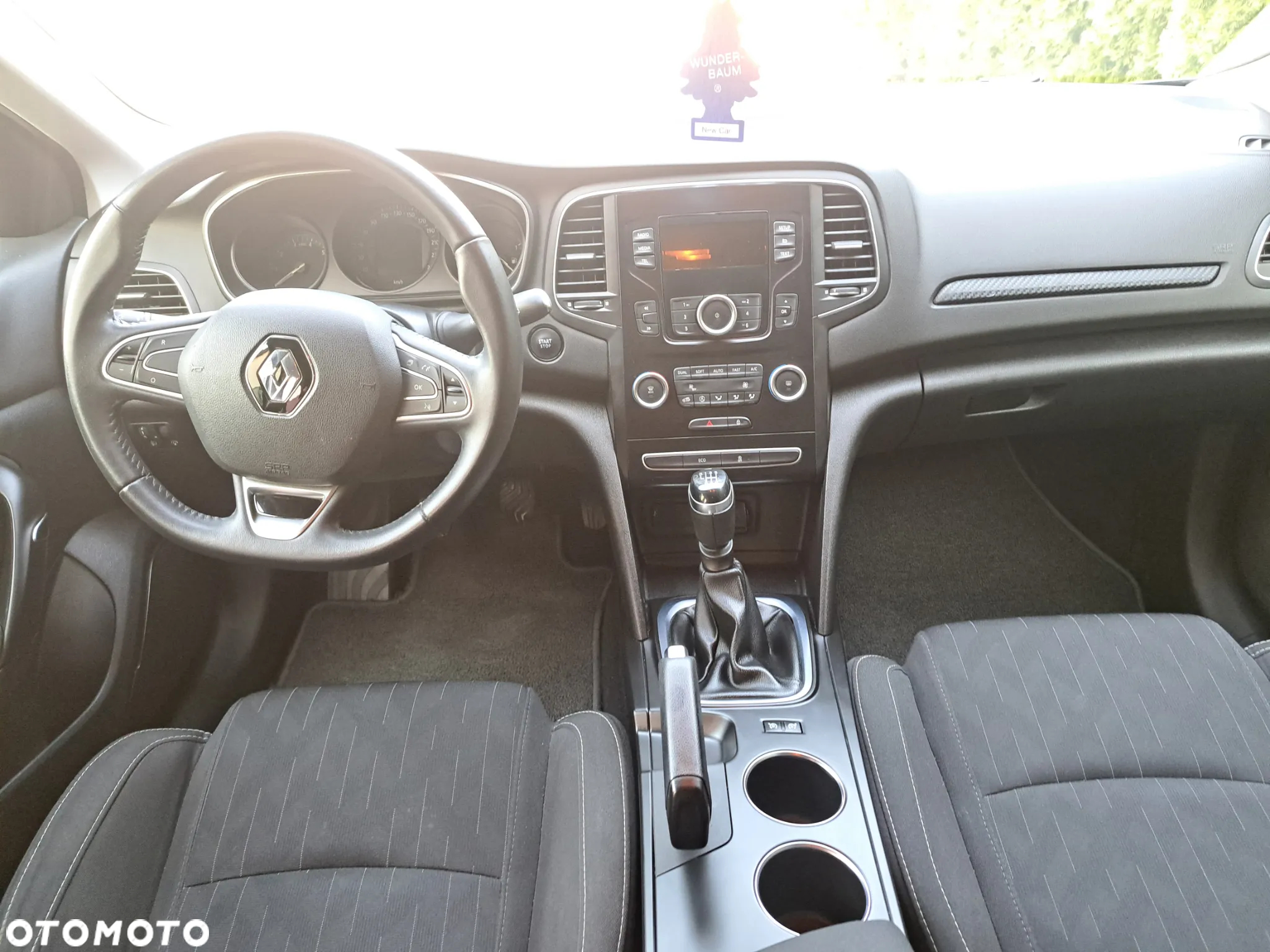 Renault Megane 1.2 Energy TCe Limited - 12