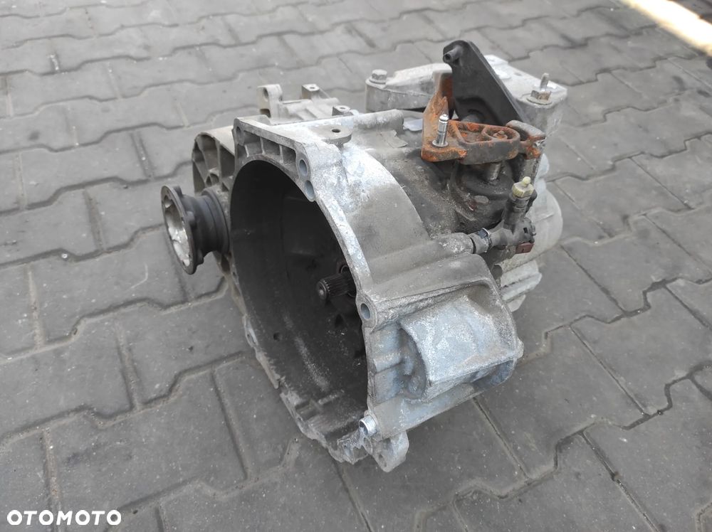 SKRZYNIA BIEGÓW NFP LNZ NFU START STOP 2.0 TDI 6 BIEGÓW VW AUDI SEAT SKODA WYSYŁKA !!!!! - 2