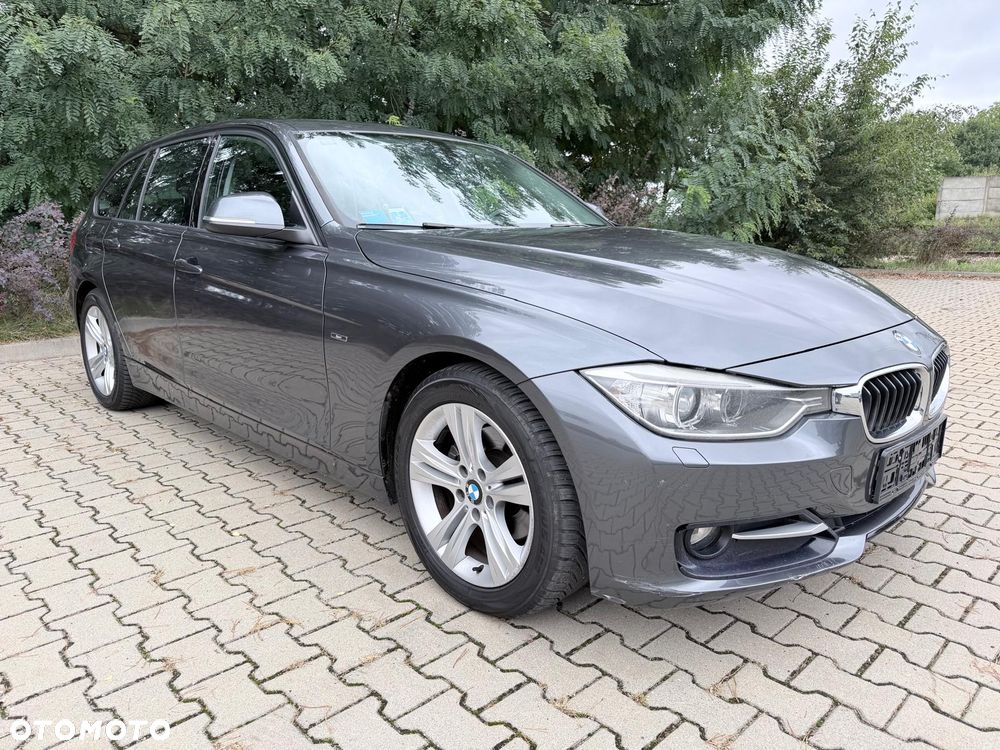 BMW Seria 3 320d Sport Line - 3