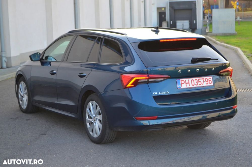 Skoda Octavia Combi 2.0 TDI DSG Selection - 14