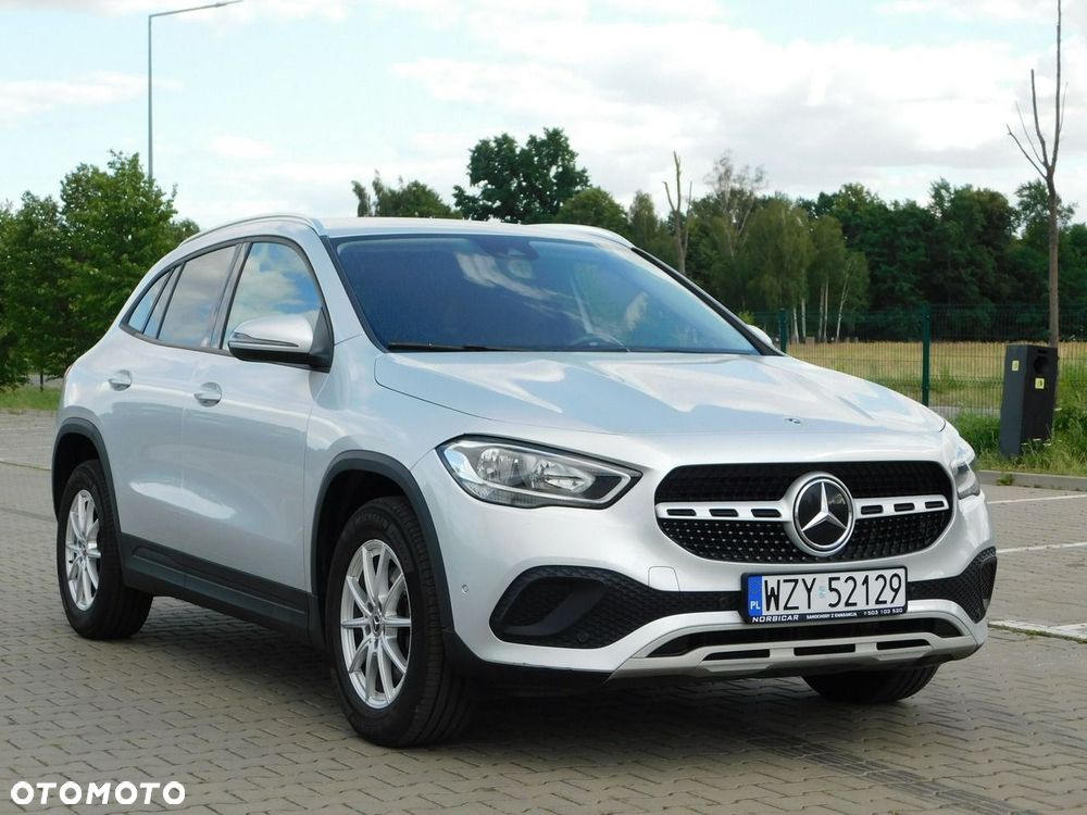 Mercedes-Benz GLA - 3