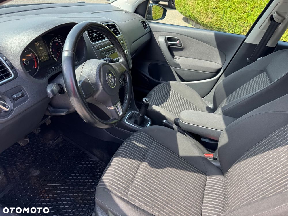 Volkswagen Polo 1.4 FSI Highline - 20