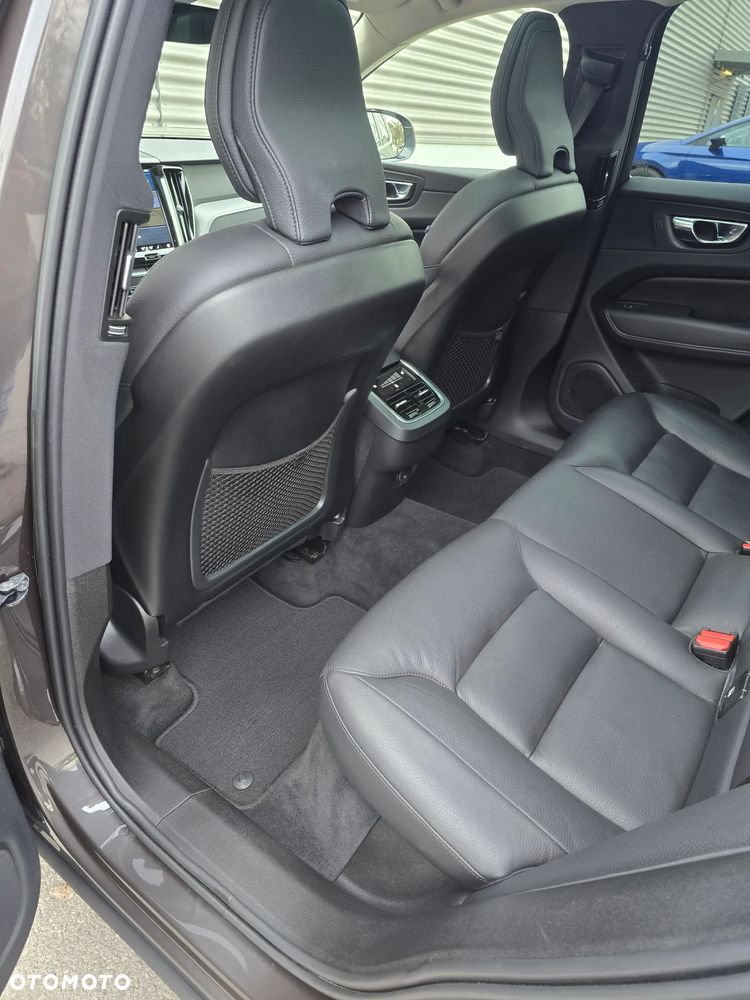 Volvo XC 60 D4 Geartronic Inscription - 17