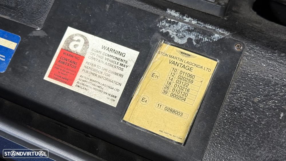Aston Martin Vantage Coupe - 40